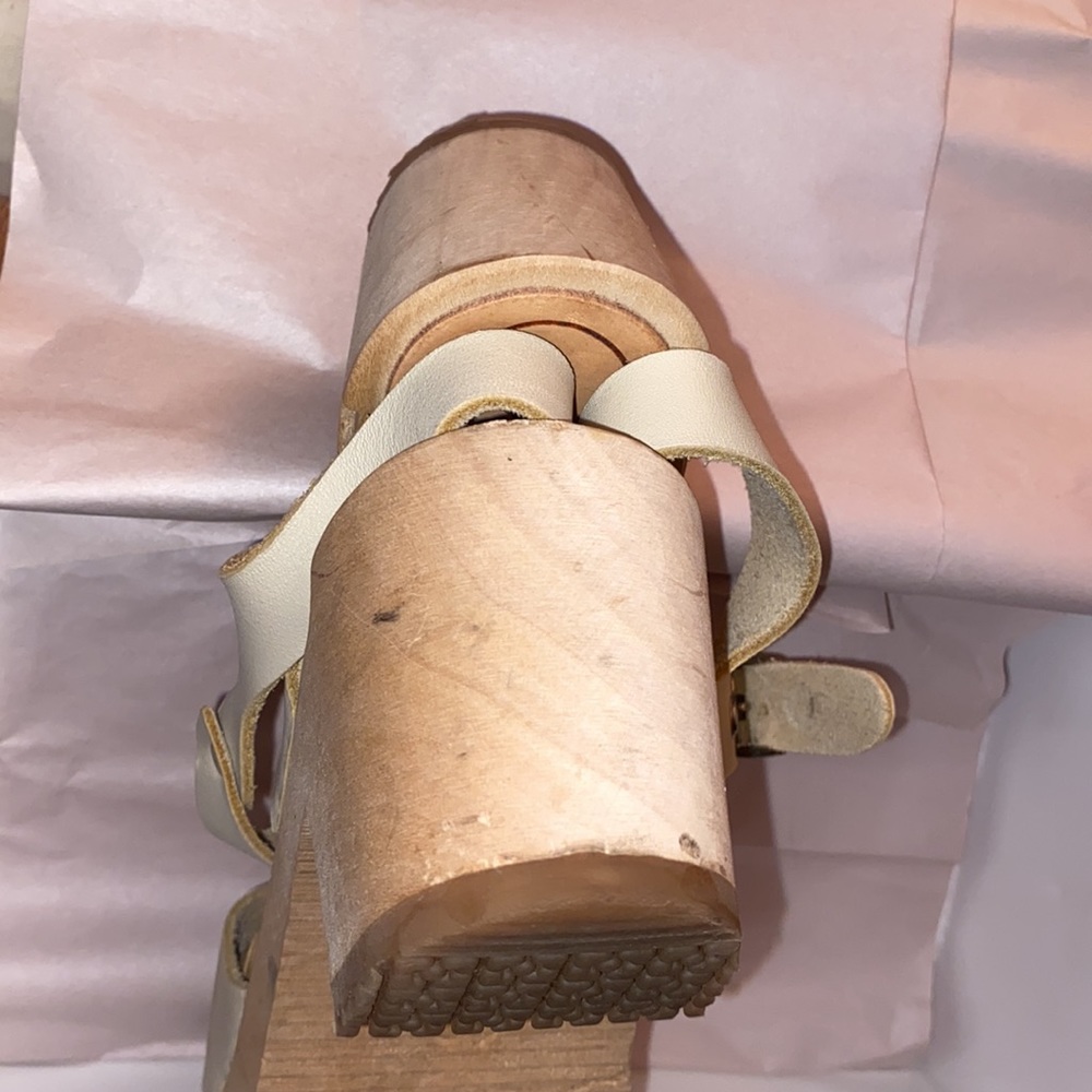 Kurier Luna clogs in “Dove” nubuck - Picture 8 of 9